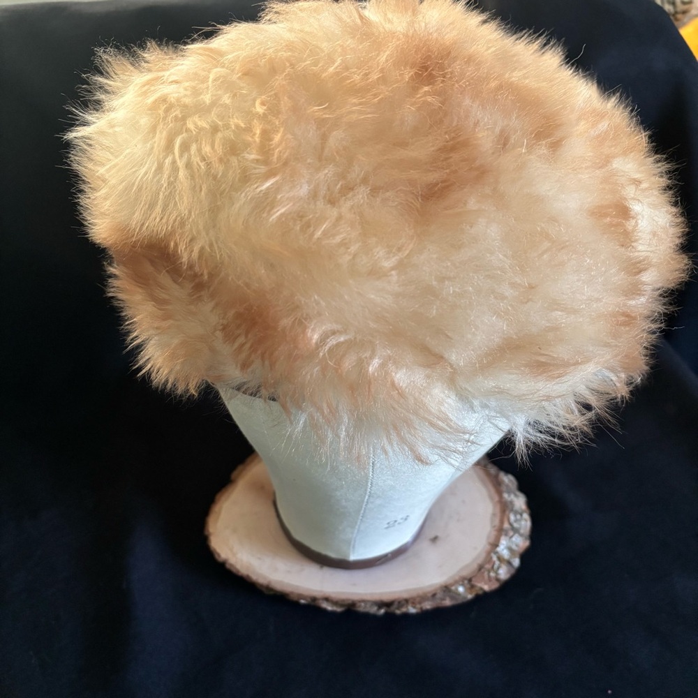 Vintage 1960’s Fluffy Tan Fur Hat